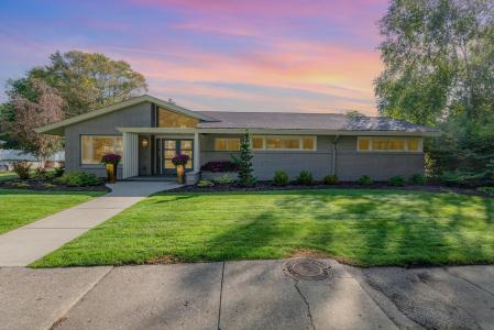 526 Green, Bay City, Michigan 48708, USA