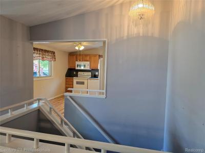 489 Henry Ruff Road, GardenCity, Michigan 48135, USA