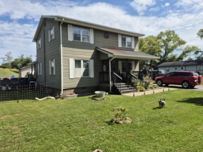 110 Pine Avenue, Oak Hill, WV 25901, USA