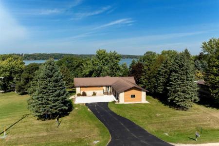 W2102 State Road 44, Markesan, Wisconsin 53946, Stati Uniti