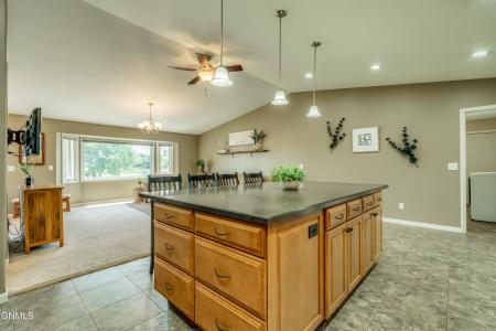 508 Rosie Lane, Mandan, North Dakota 58554