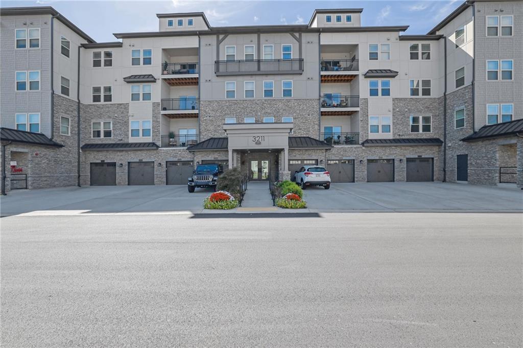 3211 Orwell Way , 4404, Cumming, Geórgia 30041, Estados Unidos