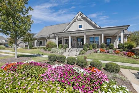 3211 Orwell Way , 4404, Cumming, Geórgia 30041, Estados Unidos