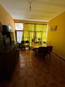 Calle Ladislao Cabrera entre Ayacucho y Junin 128, Centro, Cochabamba 00001, Bolivia