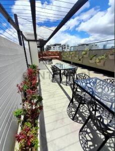 AVENIDA SAN MARTIN C/ LA PLATA 8 OESTE NO. 11 11, Equipetrol, Santa Cruz 00000, Bolivia