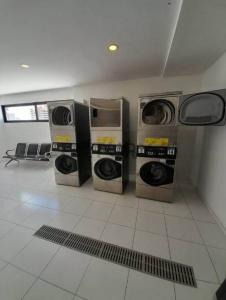 AVENIDA SAN MARTIN C/ LA PLATA 8 OESTE NO. 11 11, Equipetrol, Santa Cruz 00000, Bolivia