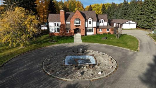 1808 63 STREET, Edson, Alberta T7E 1S5, Canada