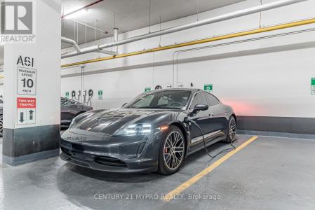 31 TIPPETT ROAD, Toronto (clanton Park), 온타리오주 M3H 0C8, 캐나다