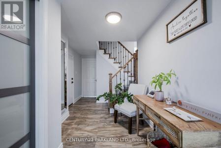 7 BROWN STREET, New Tecumseth (tottenham), オンタリオ L0G 1W0, カナダ