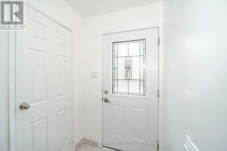 90 WINGARDEN COURT, Toronto (malvern), オンタリオ M1B 2K3, カナダ