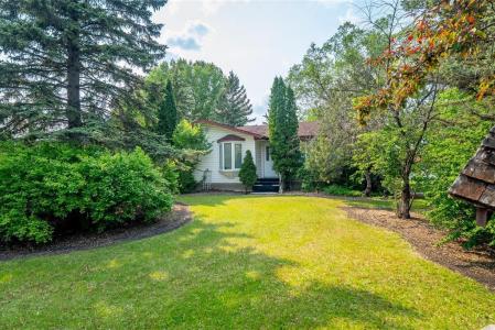 3300 RALEIGH STREET, Winnipeg, Manitoba R2E 1B9, Canada