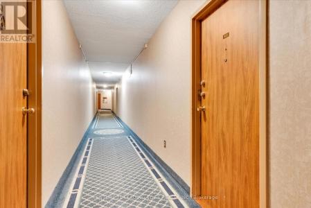 121 TRUDELLE STREET, Toronto (eglinton East), Ontario M1J 3K4, Canada