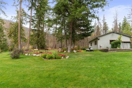 2849 GARLAND ROAD, Celista, 不列颠哥伦比亚省 V0E 1M6, 加拿大