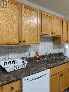 14 CRAIG STREET, London South (south F), Ontario N6C 1E8, Canada