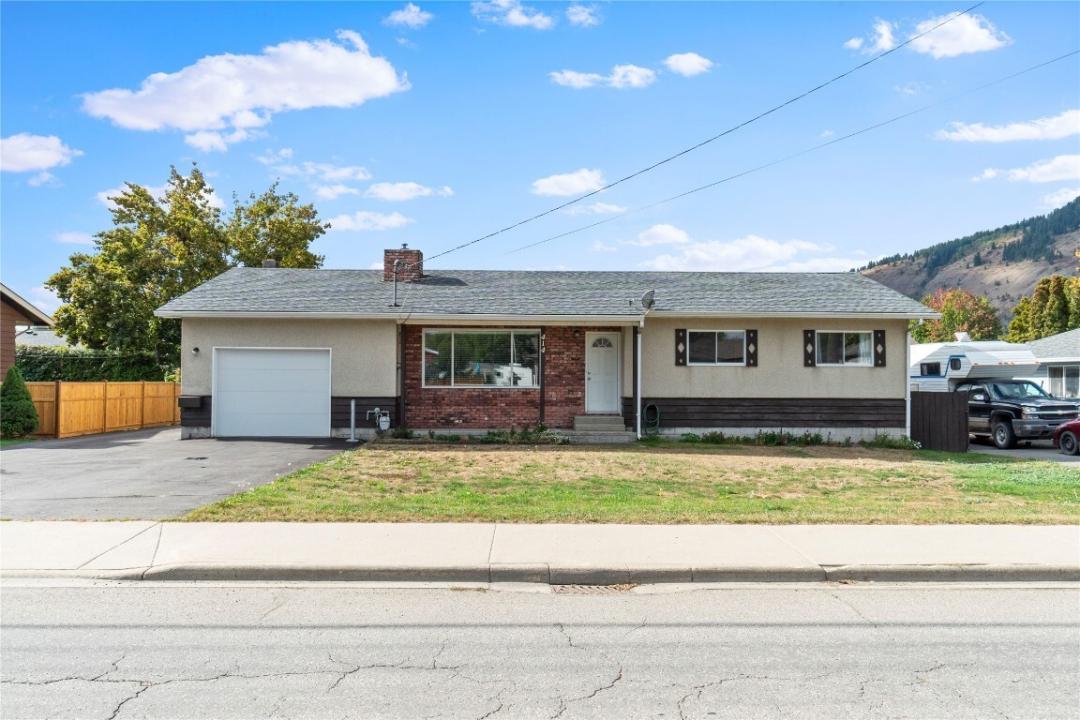 414 PINE STREET, Chase, קולומביה הבריטית V0E 1M0, קנדה 