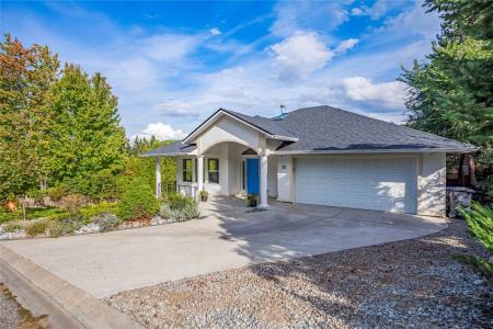311 WOODPARK CRESCENT, Kelowna, British Columbia V1V 2A9, Canada
