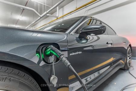 31 TIPPETT ROAD, Toronto, 온타리오주 M3H 0C8, 캐나다