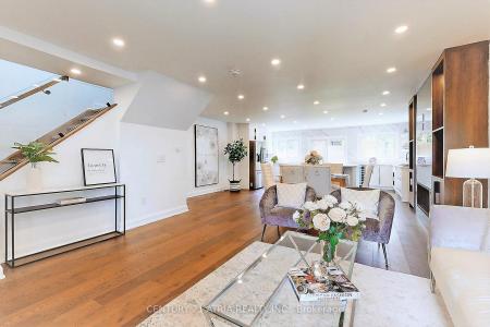 132 KERSEY CRESCENT, Richmond Hill, オンタリオ L4C 5V8, カナダ