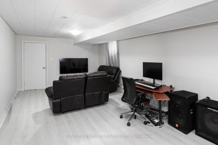 12 NORTHWOOD CRESCENT, Belleville, 安大略省 K8N 1X5, 加拿大