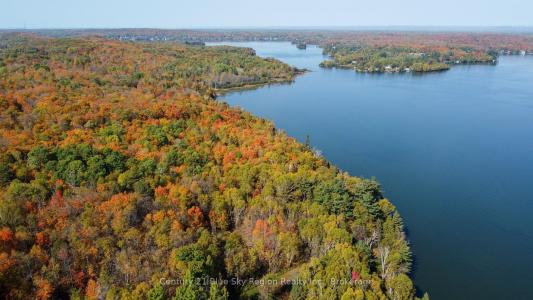 1061 SOUTH SHORE ROAD, East Ferris, Ontario P0H 1B0, CANADÁ