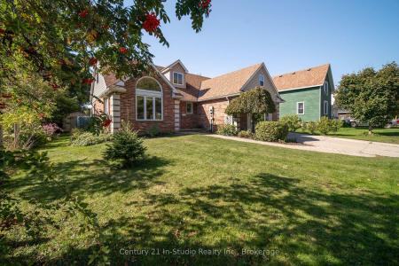 96 MAIN STREET, Northern Bruce Peninsula, Ontario N0H 1W0, Canada