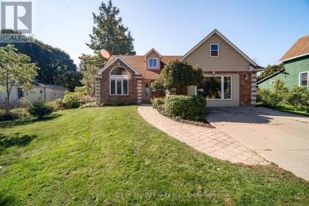 96 MAIN STREET, Northern Bruce Peninsula, Ontario N0H 1W0, Canada