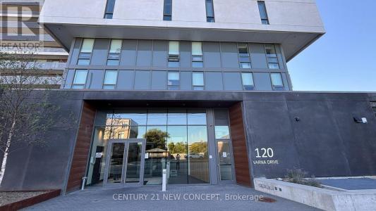 120 VARNA DRIVE, Toronto (englemount-lawrence), Ontario M6A 0B3, Canada