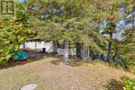 107 LOGAN LANE, Whitewater Region, Ontario K0J 1Y0, Canada