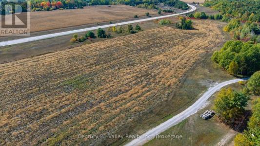 107 LOGAN LANE, Whitewater Region, Ontario K0J 1Y0, Canada