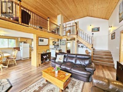 7132 BOWRON LAKE ROAD, Wells / Barkerville, British Columbia V0K 2R0, Canada