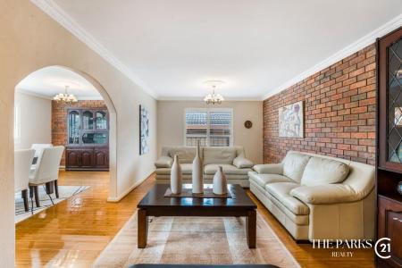 16 Loddon Close, Bossley Park, NSW 2176, 澳大利亚