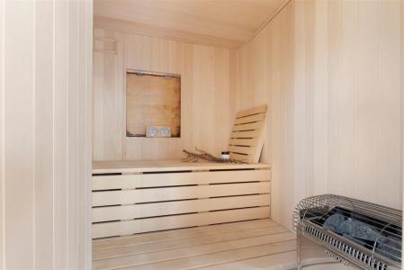 2255  Rue Hochelaga, Montréal (Ville-Marie), Quebec H2K 1H5, Canada