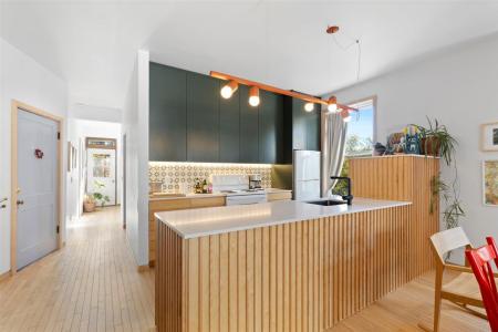 2255  Rue Hochelaga, Montréal (Ville-Marie), Quebec H2K 1H5, Canadá