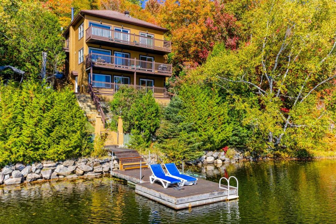 205  Ch. du Lac-Dufour, Mont-Tremblant, Quebec J8E 2H8, Kanada