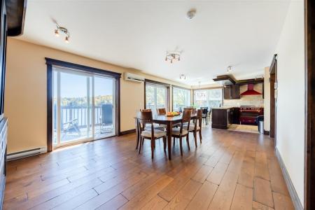 205  Ch. du Lac-Dufour, Mont-Tremblant, Quebec J8E 2H8, Kanada