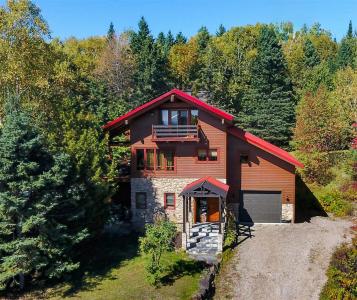 200 Rue du Marais, Saint-Ferréol-les-Neiges, Quebec G0A 3R0, Canada