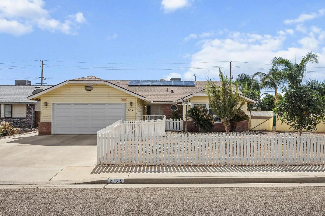 2179 W Della Avenue, Porterville, California 93257, HOA KỲ