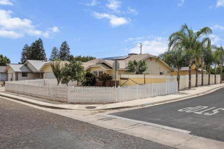 2179 W Della Avenue, Porterville, California 93257, HOA KỲ