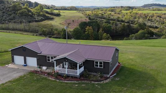 57912 TR 261, West Lafayette, Ohio 43845