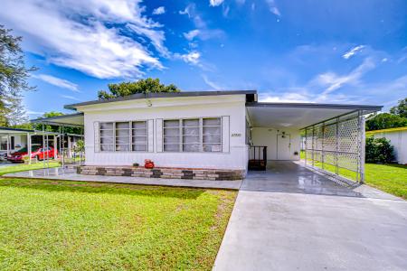 37930 Date Palm Drive, Zephyrhills, Florida 33542, USA