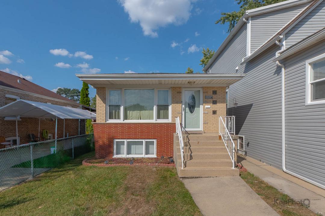 3704 W 57th Street, Chicago, Illinois 60629