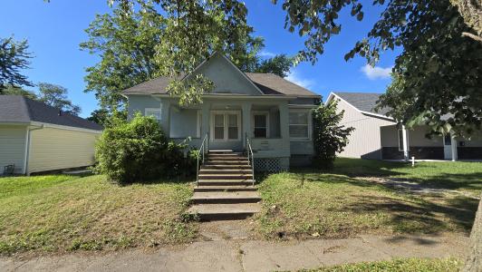 332 High Street, Cameron, Missouri 64429, USA