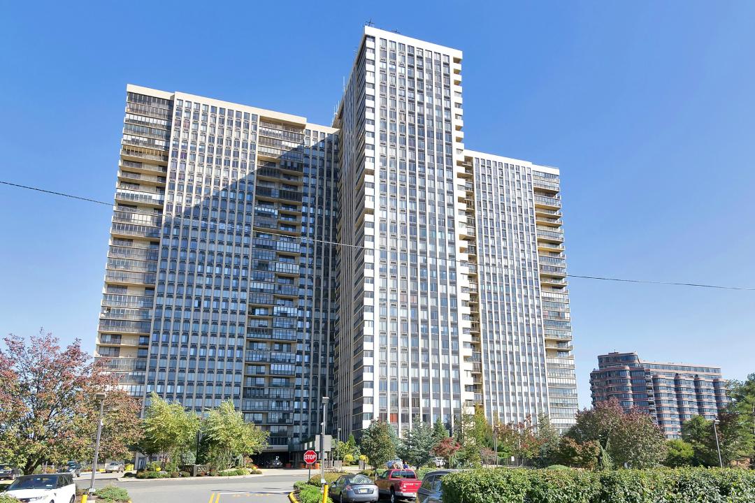 200 Winston Dr, Cliffside Park, New Jersey 07010, USA