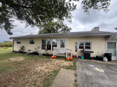 15063 Lighthouse Road, Pittsburg, Illinois 62974, USA