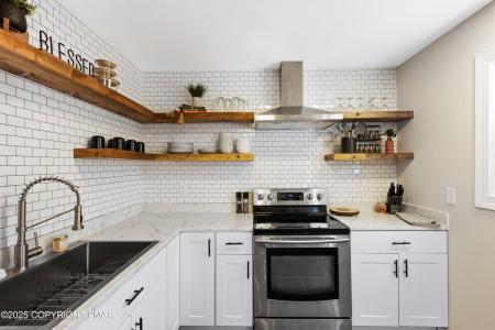 8948 Deerfield Road, Tobyhanna, 宾夕法尼亚州 18466, 美国