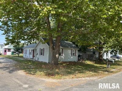 113 S WILLIAMS Street, Colchester, Illinois 62326, USA