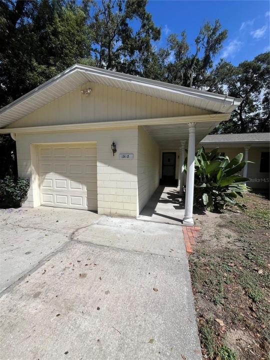 1512 E 1ST AVENUE, Mount Dora, Flórida 32757, Estados Unidos