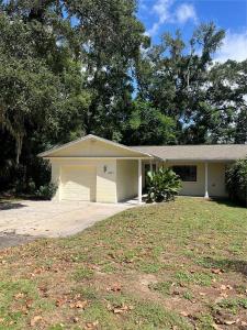 1512 E 1ST AVENUE, Mount Dora, Flórida 32757, Estados Unidos
