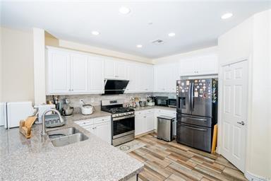 7877 Horizon St., Chino, Califórnia 91708, Estados Unidos