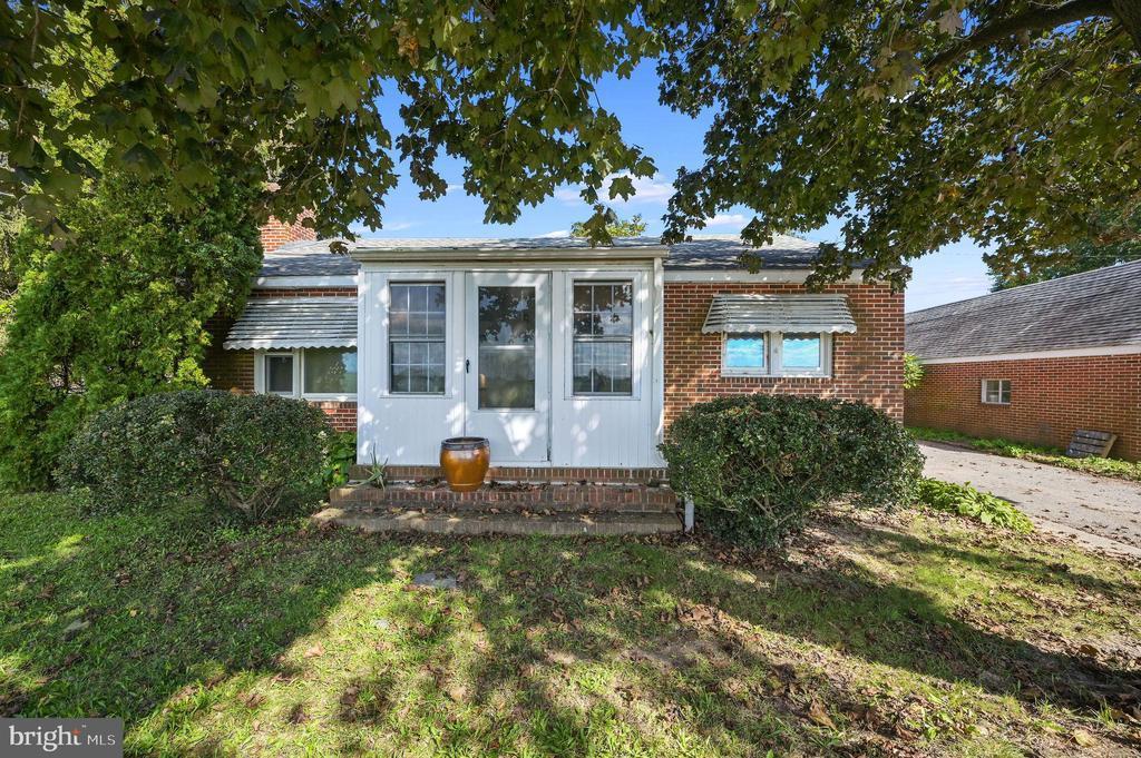 32 BELL STREET, DOVER, Delaware 19901, USA